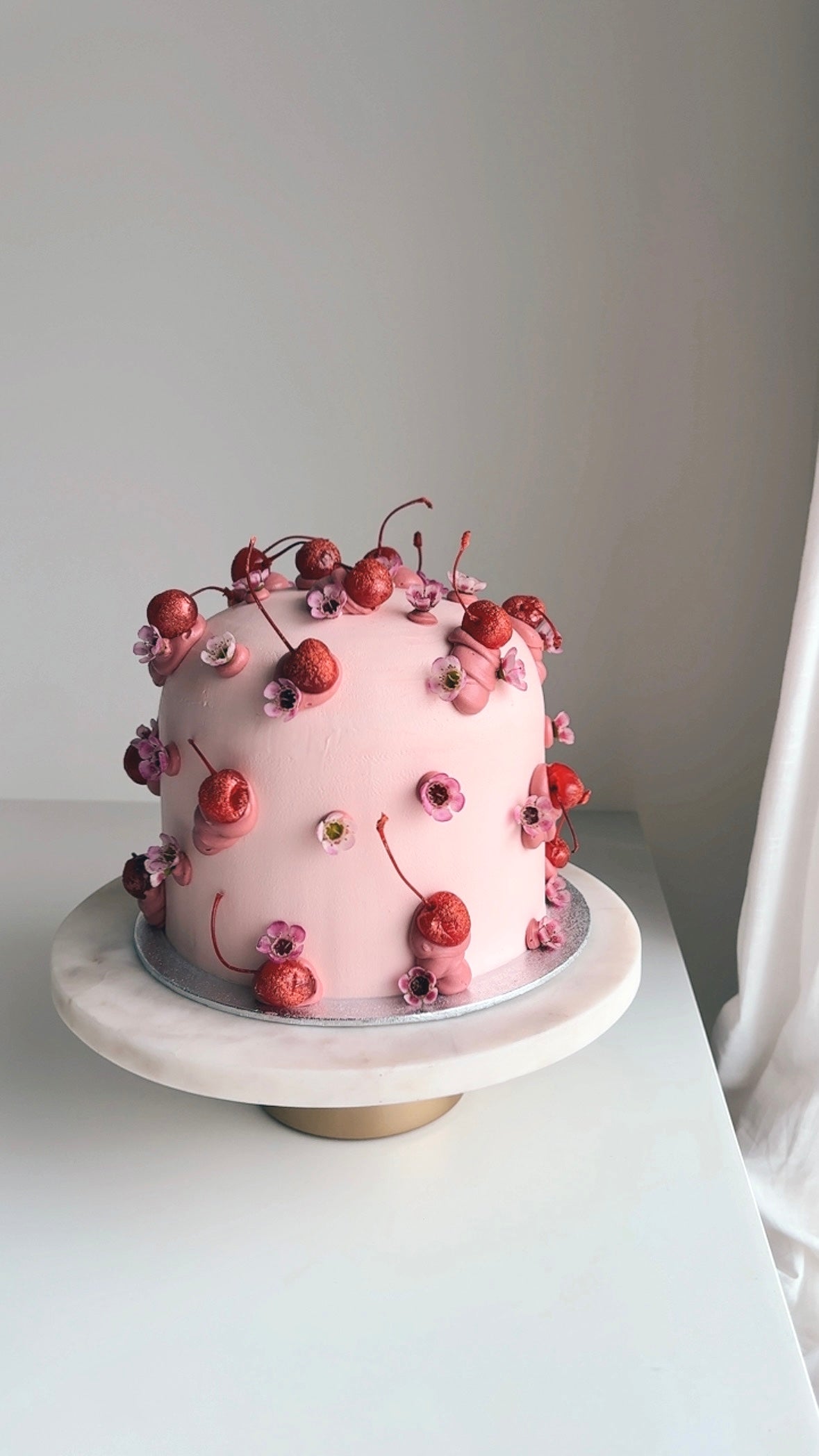 Tort okazjonalny 'kopuła'