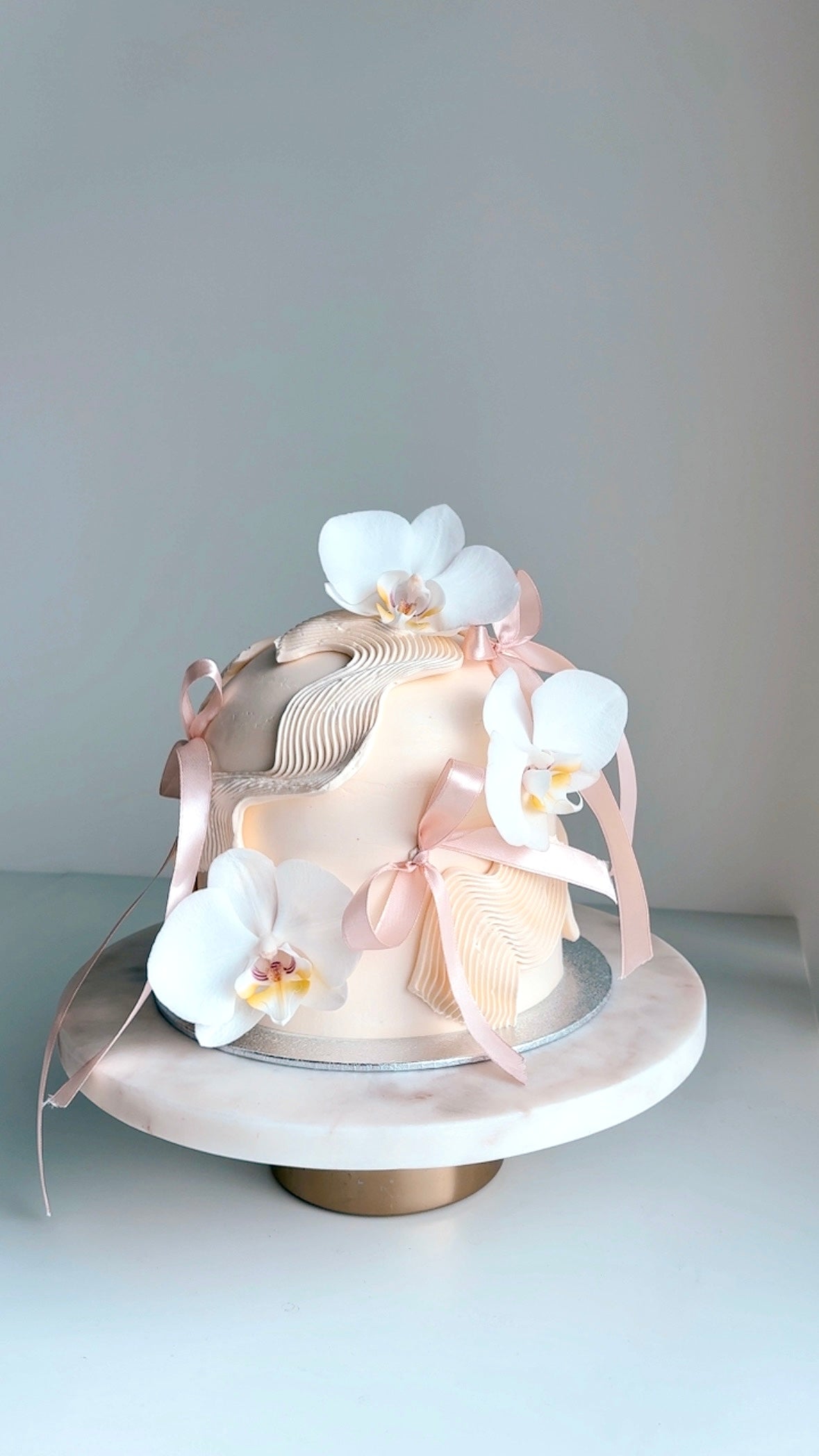 Tort okazjonalny 'kopuła'